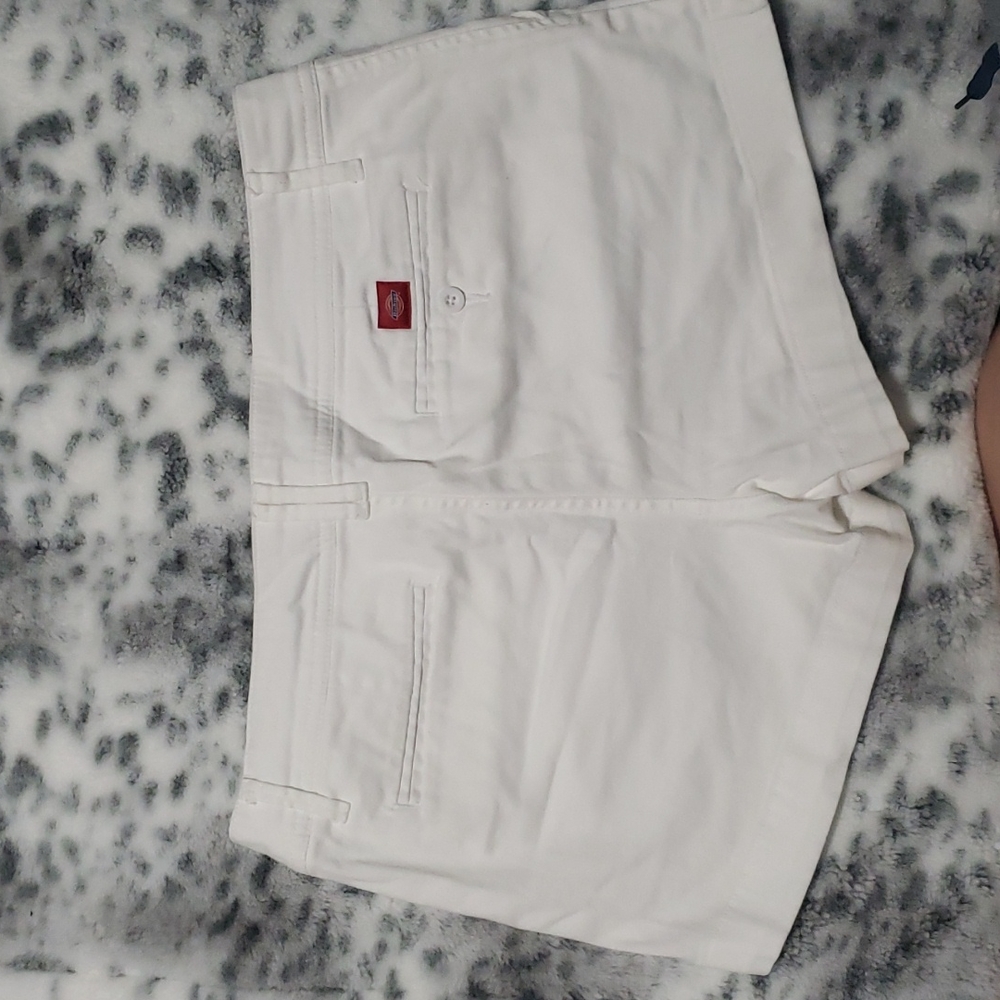 Dickies Women's White Shorts - Picture 3 of 6